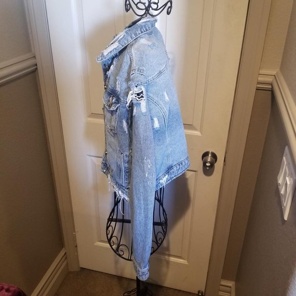 NEW SEXY Premium Monday Distressed Soft Denim Jean Jacket Medium - Picture 7 of 11